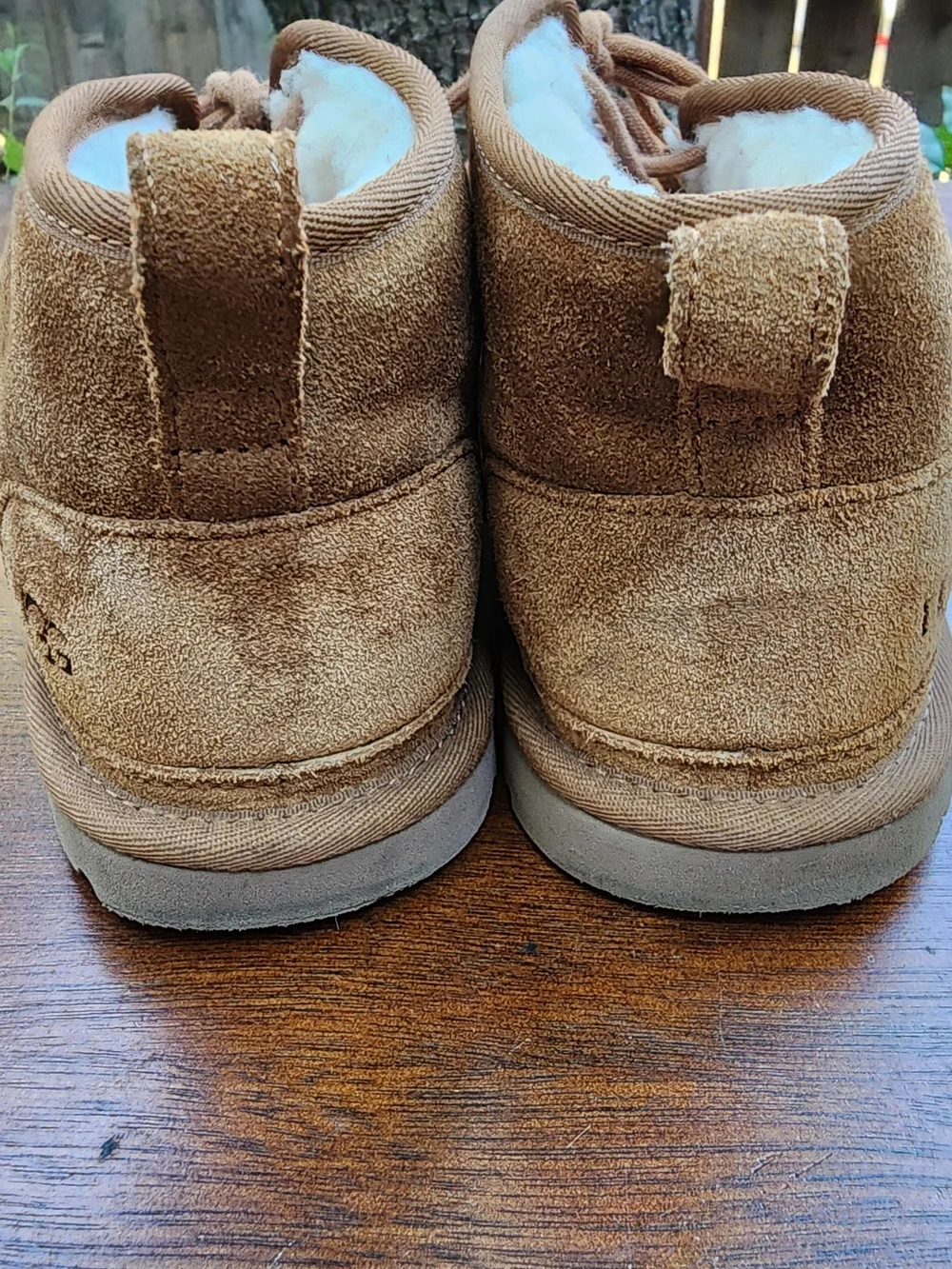 UGG Neumel Suede Lace Up Chukka Boots Chestnut Men's Size [9]